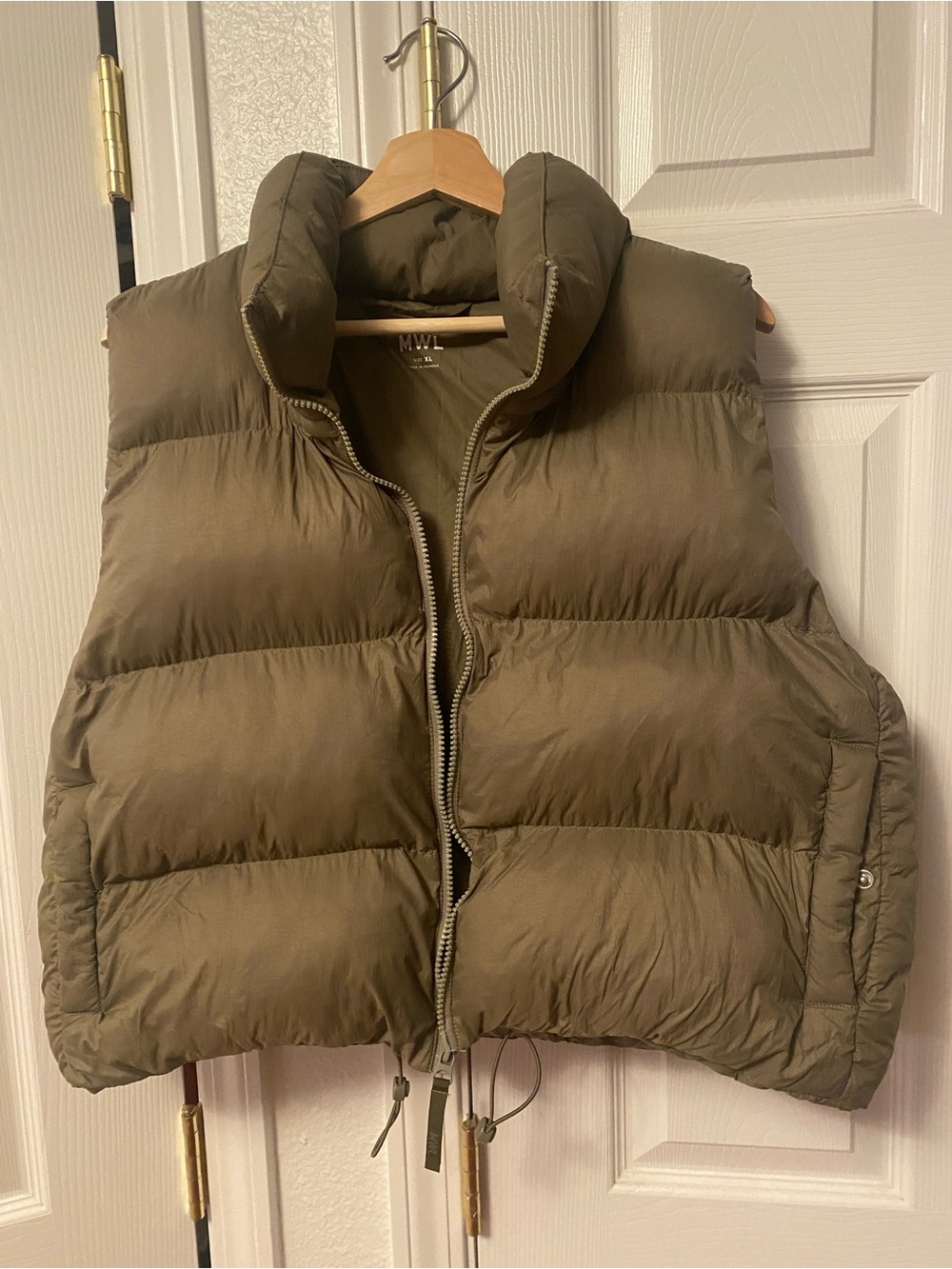 Madewell Women’s Olive Quilted Cropped Puffer Vest